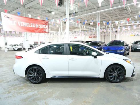 Used 2024 Toyota Corolla SE image 13
