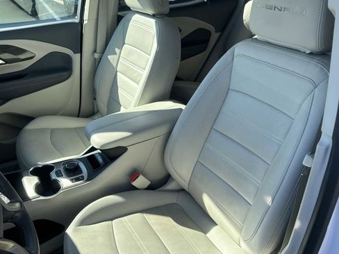 Used 2022 GMC Terrain Denali w/ Denali Premium Package image 22