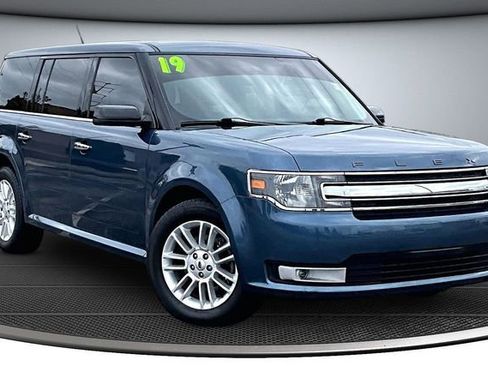 Used 2019 Ford Flex SEL w/ Equipment Group 202A FWD image 3
