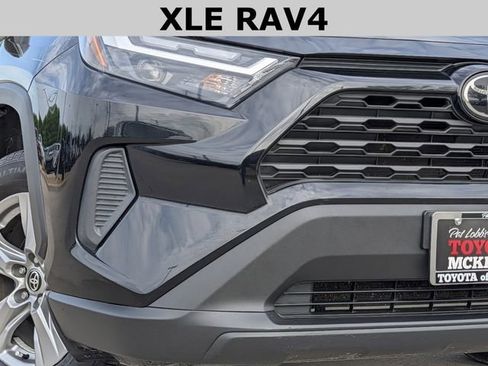 Used 2022 Toyota RAV4 XLE w/ Convenience Package image 3
