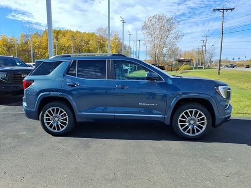 New 2026 GMC Terrain Denali w/ LPO, Floor Liner Package image 6