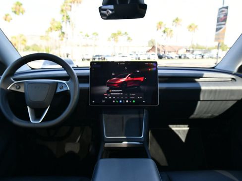 Used 2026 Tesla Model Y Long Range AWD/4WD image 23