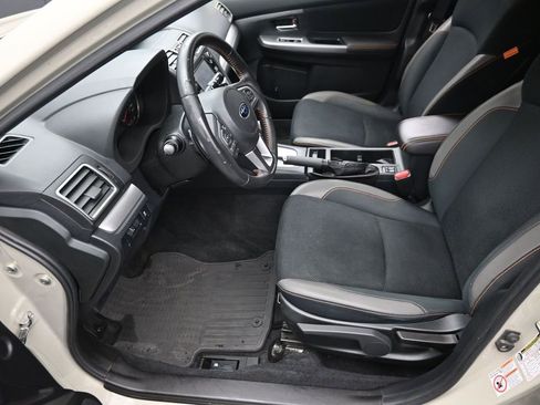 Used 2017 Subaru Crosstrek 2.0i Premium AWD/4WD image 16