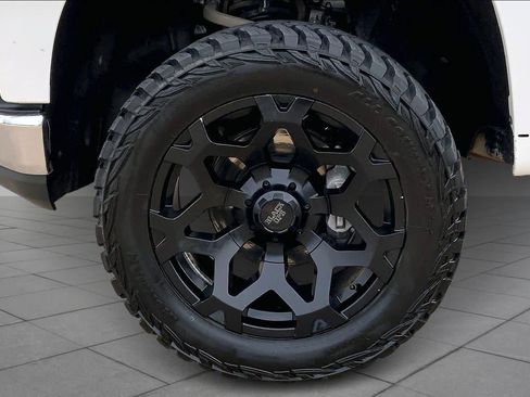 Used 2019 Chevrolet Silverado 1500 LT w/ Trailering Package image 10