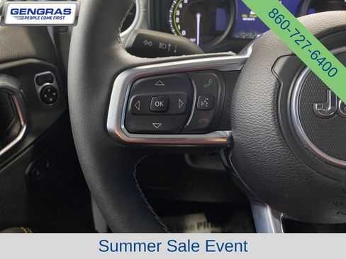 Used 2025 Jeep Wrangler Unlimited Sahara w/ Safety Group AWD/4WD image 21