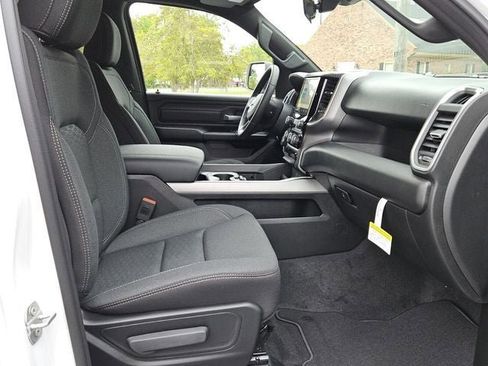 New 2026 RAM 1500 Express AWD/4WD image 15