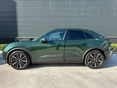 Used 2025 Porsche Macan Electric image 2