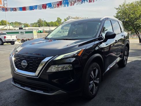 Used 2023 Nissan Rogue SL w/ SL Premium Package FWD image 5