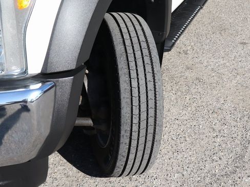 Used 2017 Ford F550 XLT image 52