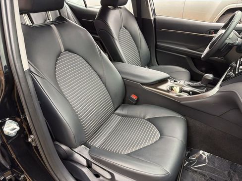 Used 2024 Toyota Camry SE w/ Convenience Package image 26