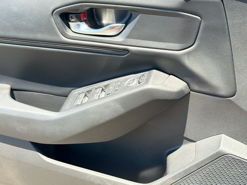 Used 2023 Honda Accord EX image 19