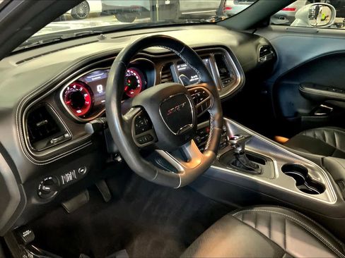 Used 2020 Dodge Challenger SRT Hellcat Redeye image 14