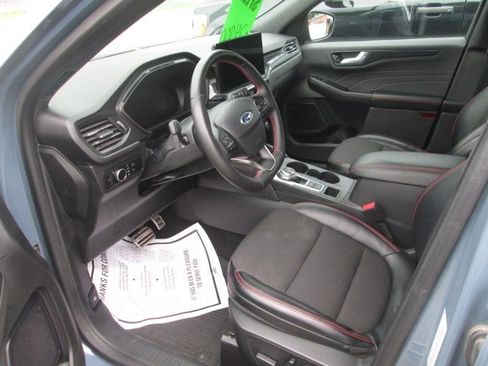 Used 2024 Ford Escape ST-Line w/ Tech Pack #1 AWD/4WD image 12