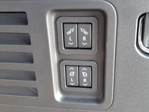 New 2026 Chevrolet Traverse High Country w/ LPO, Floor Liner Package image 14