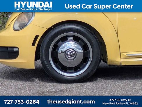 Used 2012 Volkswagen Beetle 2.5 FWD image 10