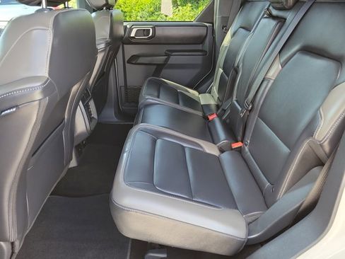 Certified 2025 Ford Bronco Outer Banks AWD/4WD image 14
