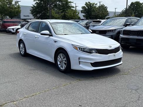 Used 2016 Kia Optima LX FWD image 1