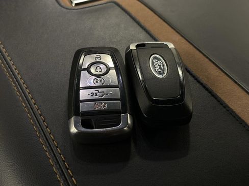 Used 2023 Ford F250 Platinum image 53