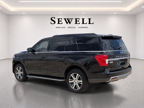 Used 2022 Ford Expedition XLT RWD image 3