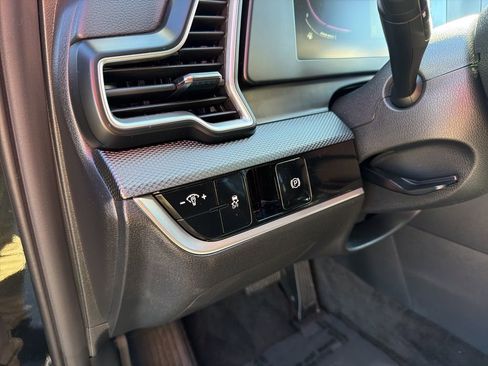 Certified 2024 Kia Sportage LX image 16