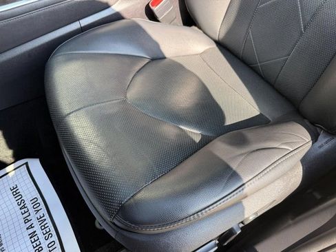 Used 2021 Toyota Highlander Platinum AWD/4WD image 18