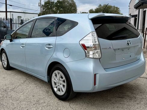 Used 2012 Toyota Prius V Three image 5