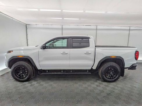 Used 2024 GMC Canyon AT4 w/ AT4 Premium Package AWD/4WD image 3