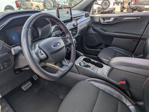 Certified 2024 Ford Escape ST-Line image 15