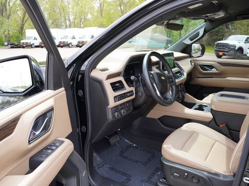 Certified 2024 Chevrolet Tahoe Premier w/ Advanced Technology Package AWD/4WD image 16