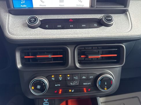 Certified 2022 Ford Maverick XLT w/ Equipment Group 300A Standard image 32