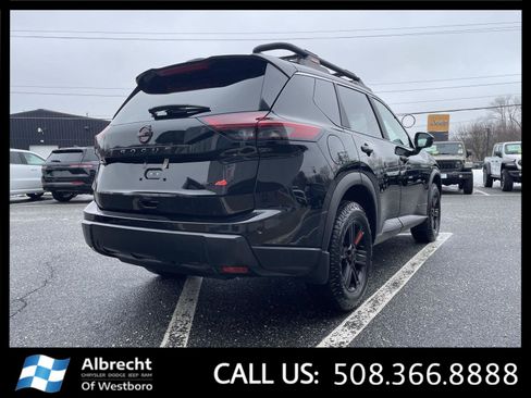 Used 2025 Nissan Rogue SV w/ Rock Creek Premium Package image 5