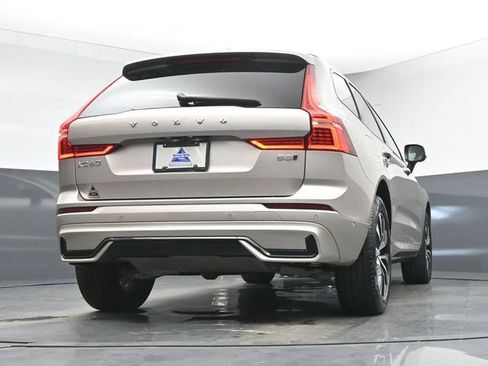 Used 2024 Volvo XC60 B5 Plus w/ Climate Package AWD/4WD image 16