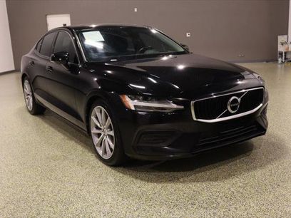Used 2020 Volvo S60 T6 Momentum w/ Protection Package Premier