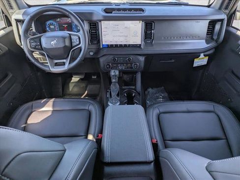 New 2025 Ford Bronco Big Bend w/ Black Diamond Package AWD/4WD image 15