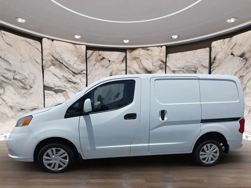Used 2017 Nissan NV200 SV w/ Technology Package FWD image 3