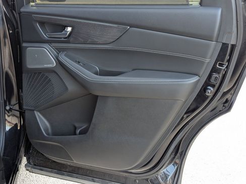 Certified 2025 Acura MDX w/Advance Package image 27