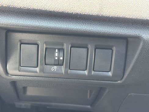 Used 2024 Subaru Outback Premium AWD/4WD image 26