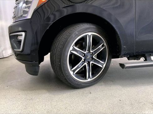 Used 2019 Ford Expedition Limited w/ Texas Edition Package RWD image 20