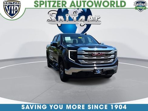 Used 2024 GMC Sierra 1500 SLE w/ X31 Off-Road Package AWD/4WD image 3