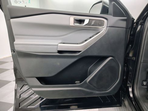 Used 2023 Ford Explorer XLT w/ Equipment Group 202A image 20