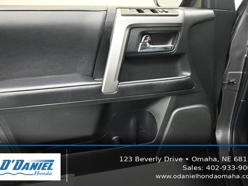 Used 2022 Toyota 4Runner SR5 Premium w/ Moonroof Package AWD/4WD image 23