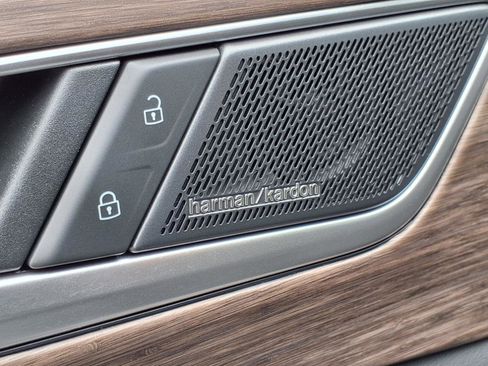 New 2025 Volkswagen Atlas SEL Premium R-Line image 9