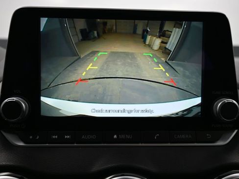 Used 2024 Nissan Sentra SV image 12