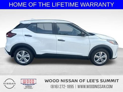 New 2025 Nissan Kicks Play S image 8