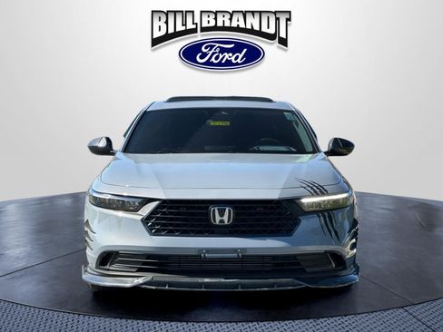 Used 2025 Honda Accord SE image 8