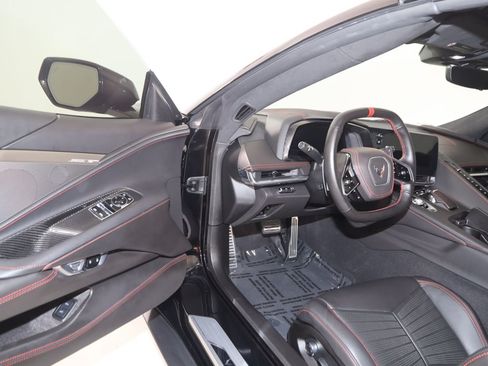 Used 2021 Chevrolet Corvette Stingray Premium Cpe w/ Z51 Performance Package RWD image 72
