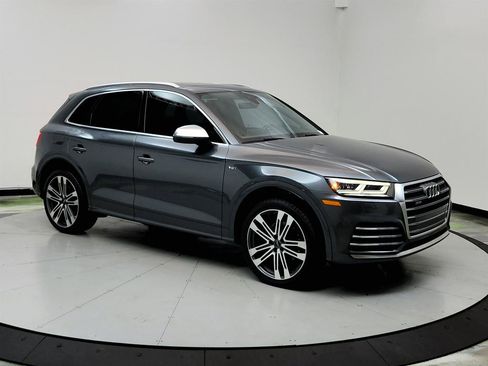 Used 2018 Audi SQ5 Premium Plus w/ Navigation Package image 3