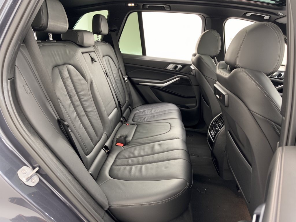 Used 2019 BMW X5 xDrive40i w/ Convenience Package AWD/4WD image 28