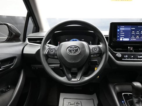 Used 2026 Toyota Corolla LE FWD image 14