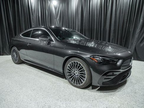 New 2026 Mercedes-Benz CLE 300 4MATIC Coupe image 3